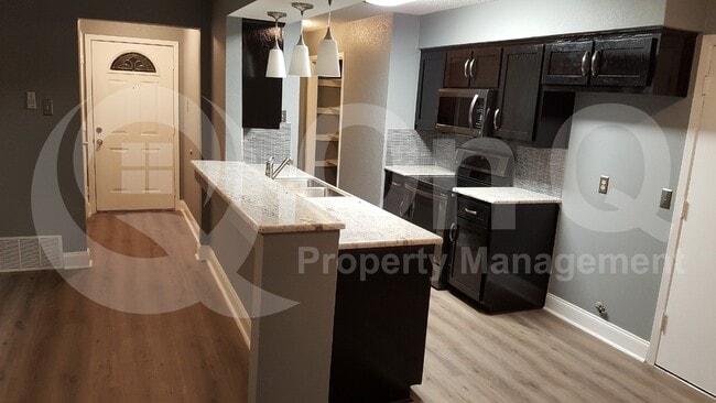 Building Photo - 4904 Brookhollow Dr Rental