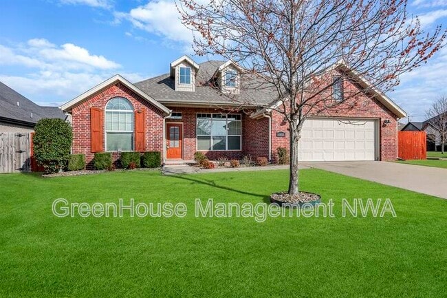 Building Photo - 4405 SW Eggersway Pl