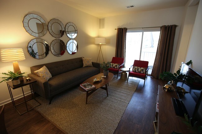 Summit Lane Luxury Apartments