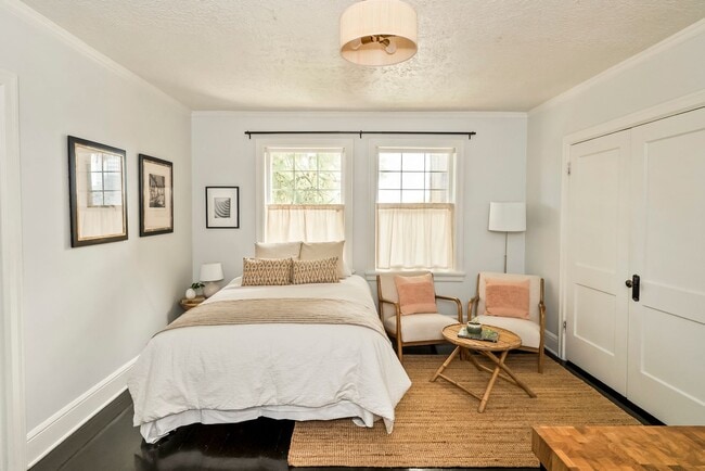 Photo - Cozy, updated 4th-floor studio in Nob Hill. Convenient location near all the hot spots