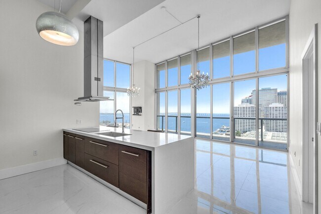 Photo - 495 Brickell Ave Unidad # 1501