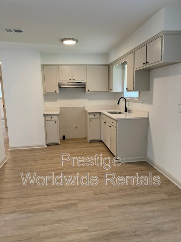Photo - 4843 Wellborn Dr