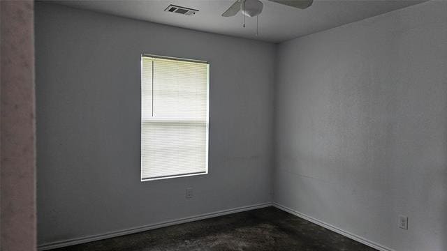 Photo - 905 W 7th St
