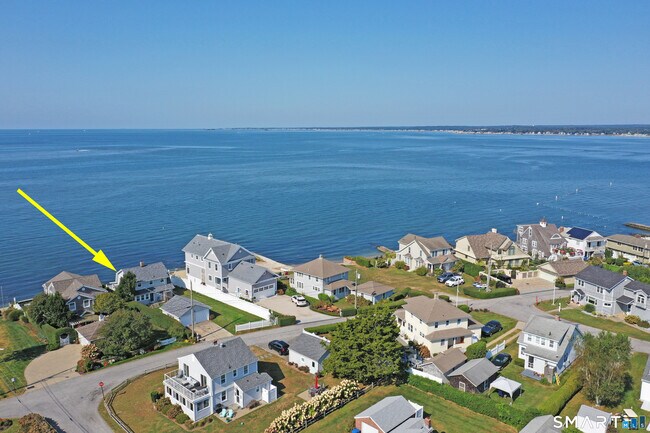 23 W Shore Dr