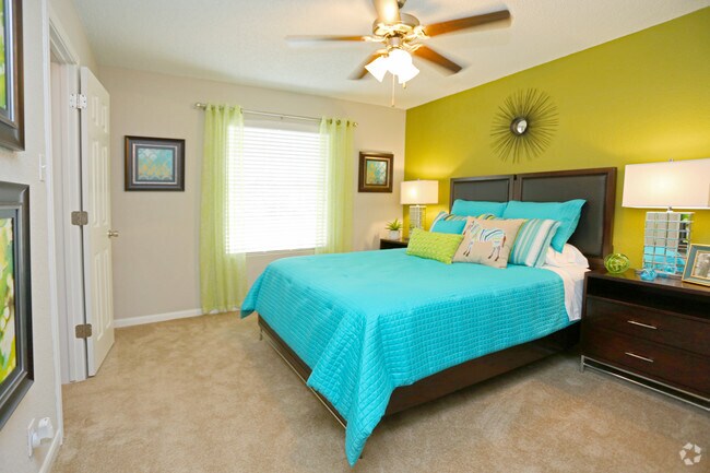 1BR, 1BA - 748 SF - Bedroom