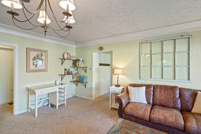 Photo - 7334 S Virginia Ave