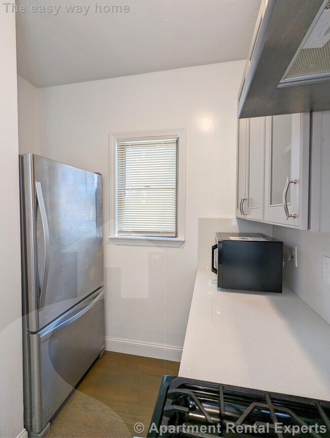 Photo - 108 W Quincy St Unit #1