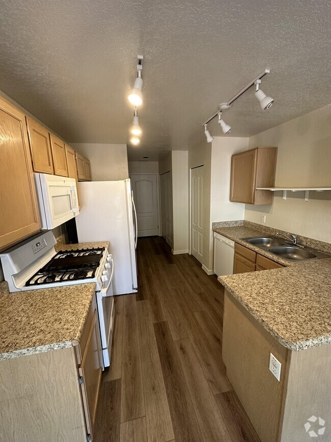 Building Photo - 2561 S Gravel Ln Rental