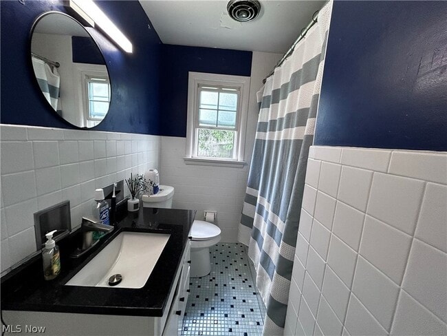 Photo - 327 Beebe Ave