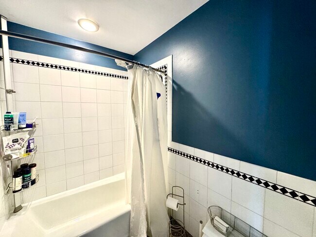 Photo - 4 Monument Sq Unidad #6