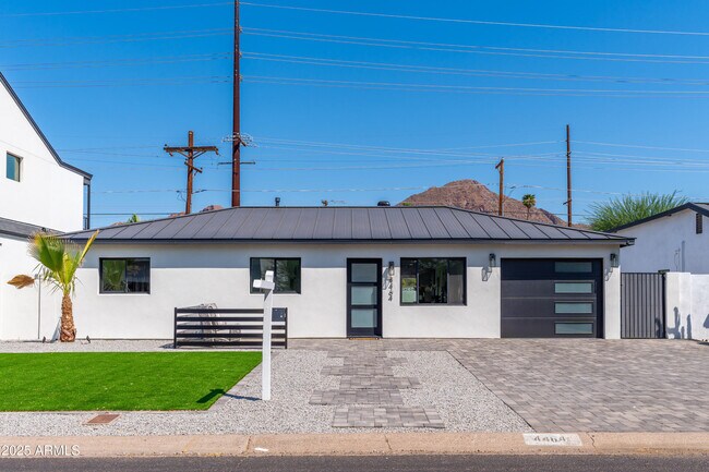 Photo - 4464 E Campbell Ave