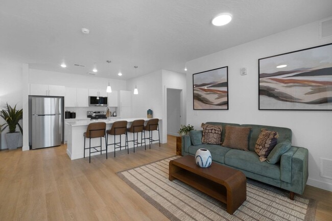 Photo - The Henley Apartments