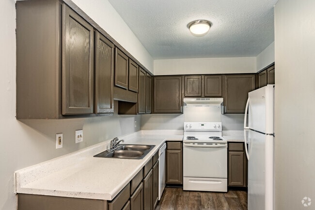 2BR, 1.5BA - 1000SF - Kitchen