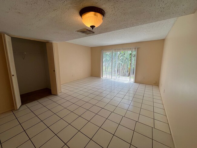 Photo - 12114 Napiers Cir Unit 12116