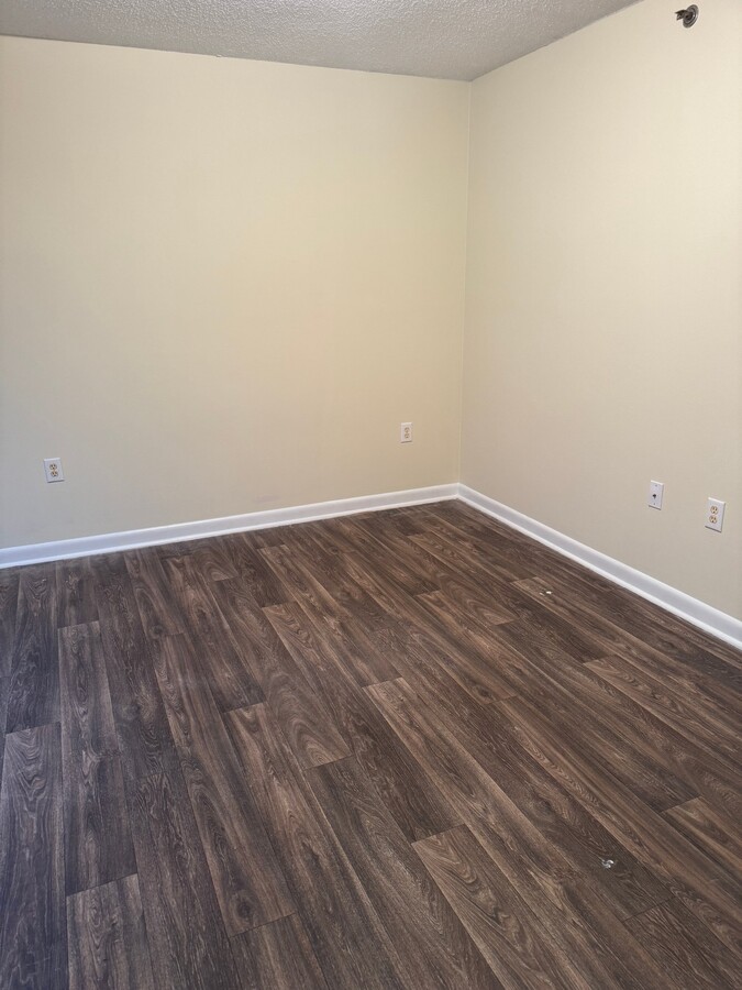 Photo - 1431 Collegiate Cir Unit 304