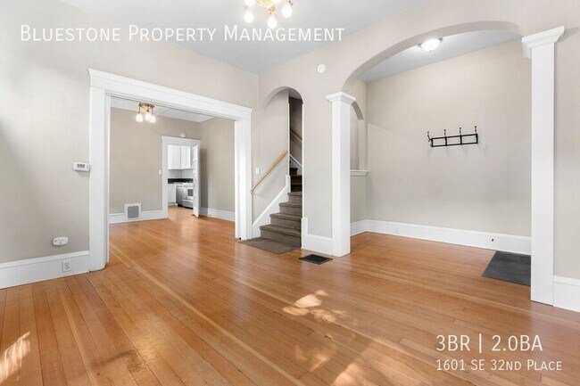 Photo - 1601 SE 32nd Pl