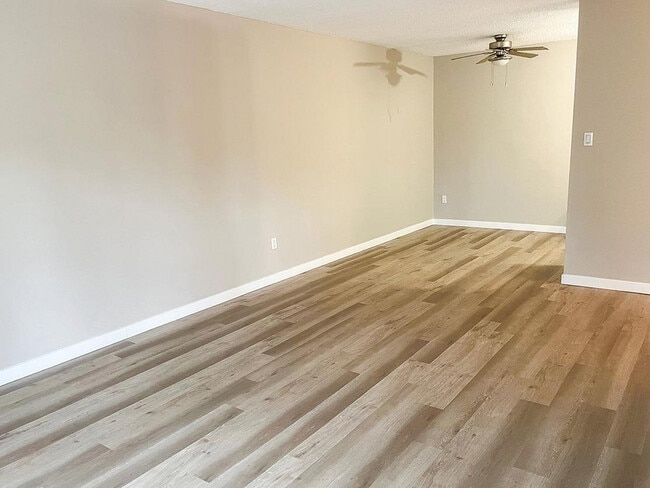 Photo - Ashley Court