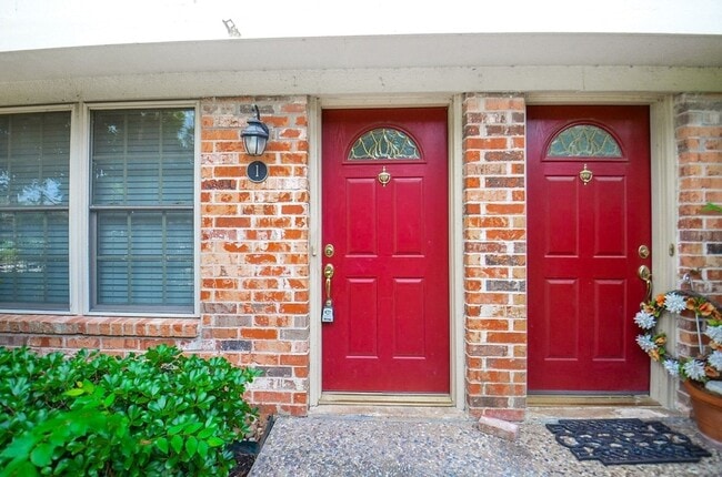 515 Tallowood Rd Unit 1