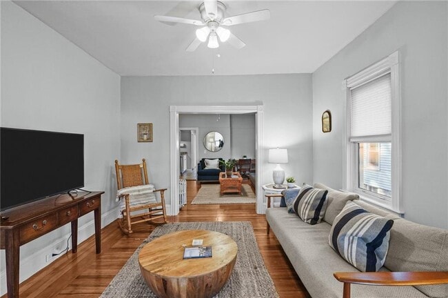 Photo - 48 Constitution St