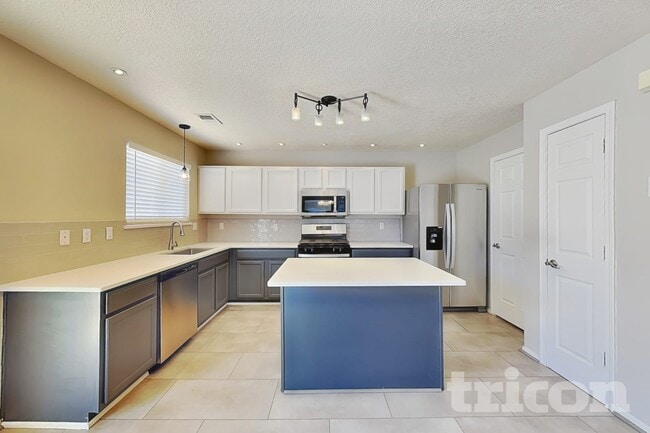 Photo - 1506 Sierra Norte Loop NE