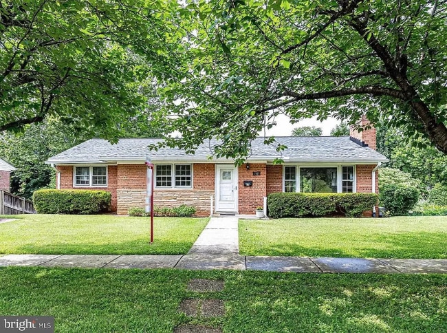 Building Photo - 4907 Elsmere Ave Rental