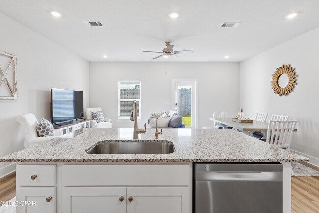 Photo - 205 Palmeras Marinas Ln