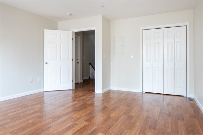 Photo - 1 Chelsea Ter Unit 2b