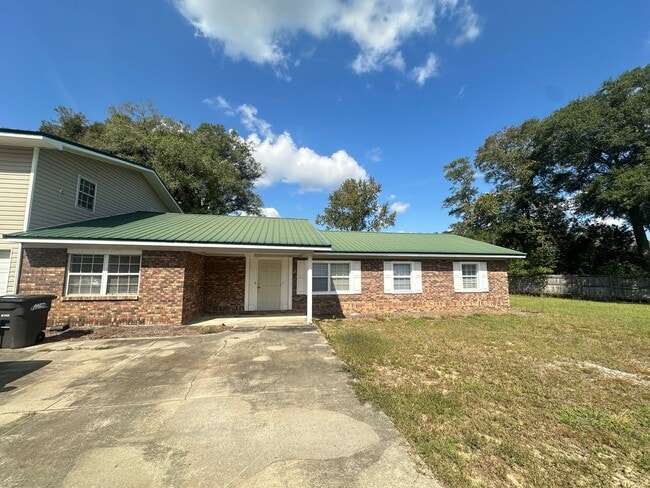Building Photo - Level Plains!!! Electric/Water Included!!!