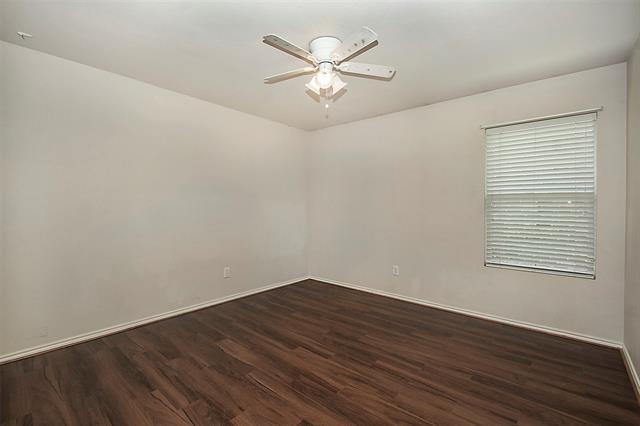 Photo - 2812 Paddock Way
