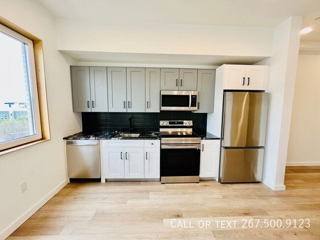 Photo - 1308 N Front St Unidad 2