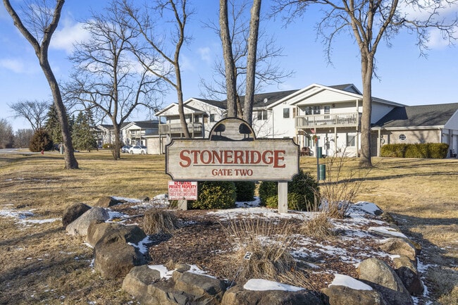 Stoneridge Apartments - Stoneridge Apartments