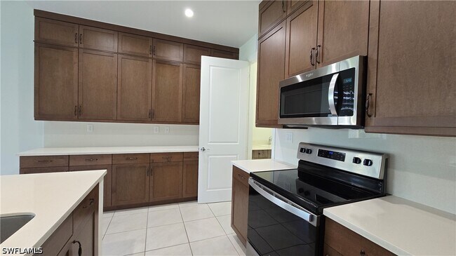 4881 Gambero Wy