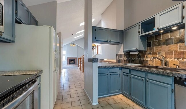 Photo - 1085 Cherry Blossom Ct