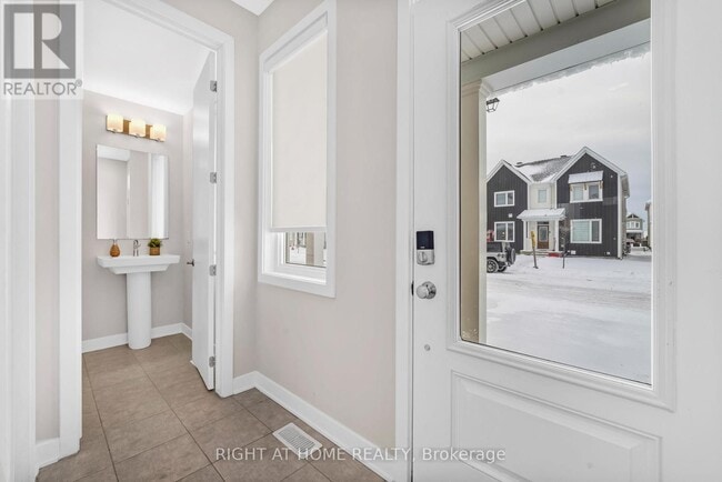 Photo - 30 Chasing Grv