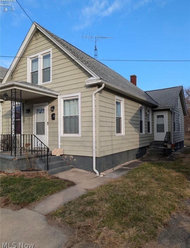 Photo - 621 Reese St