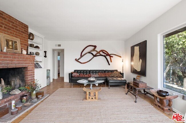 Photo - 2294 Mountain Oak Dr