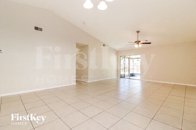 Photo - 1625 Gardner Dr