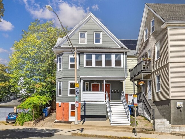 Building Photo - 469 Medford St Unit 3 Rental