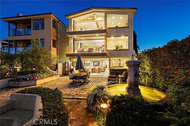 Photo - 900 E Balboa Blvd