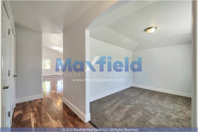 Photo - LEASE SPEICAL: $500 OFF!! Saratoga Springs - Harvest Hills - 5 Bedroom 3 Bath - Pet Friendly