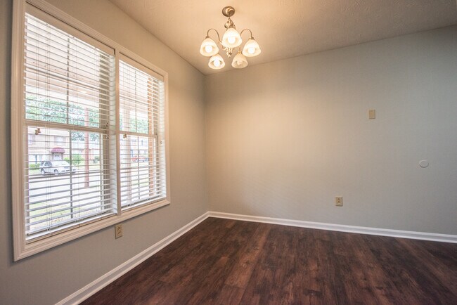 Photo - 846 Choctaw Ave