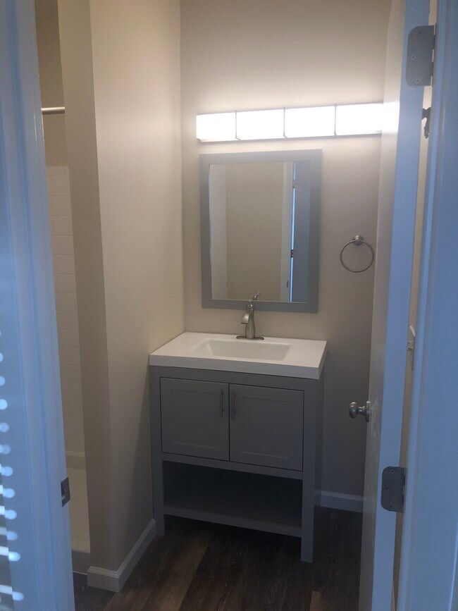 Photo - 110 Creekwood Dr Unit 5