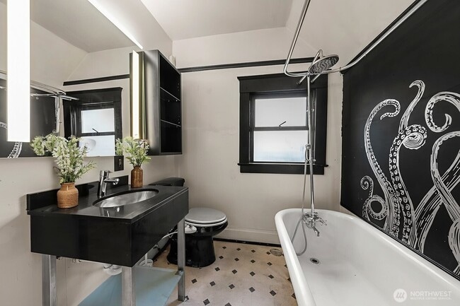 Photo - 6636 Carleton Ave S Unidad C