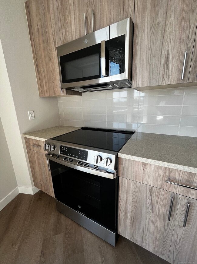 Photo - 467 West Ave Unidad 4011