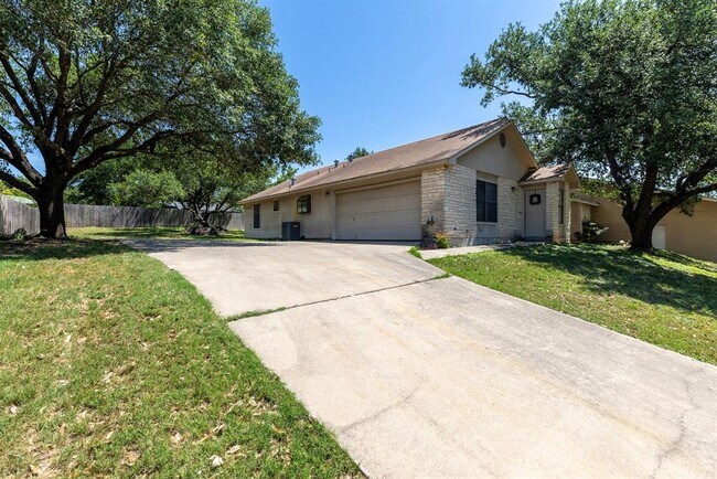 Photo - 8302 Spring Valley Dr House