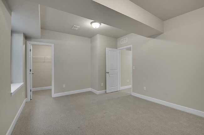 Photo - $2,895.00 - 4 Bedrooms, 2 Bathroom, Single...