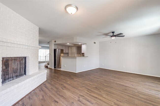 Building Photo - 10816 Briar Forest Dr Unit 33 Rental