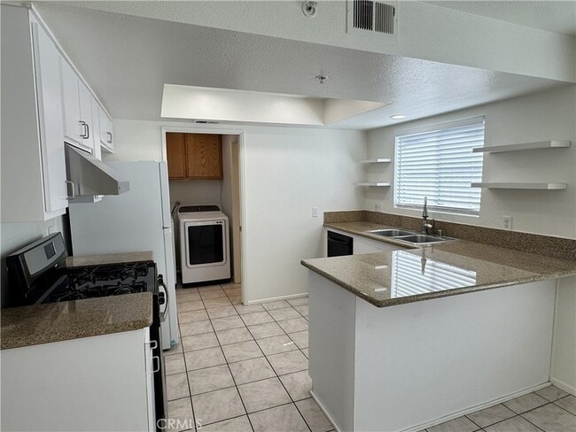 Photo - 201 Laurel Ave
