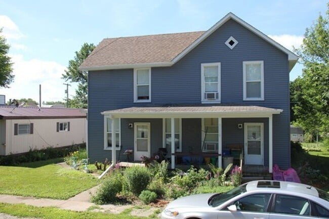 Building Photo - 117 W Elm St Unit 117 Rental