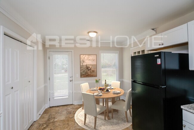 227 Falcon Ridge Dr